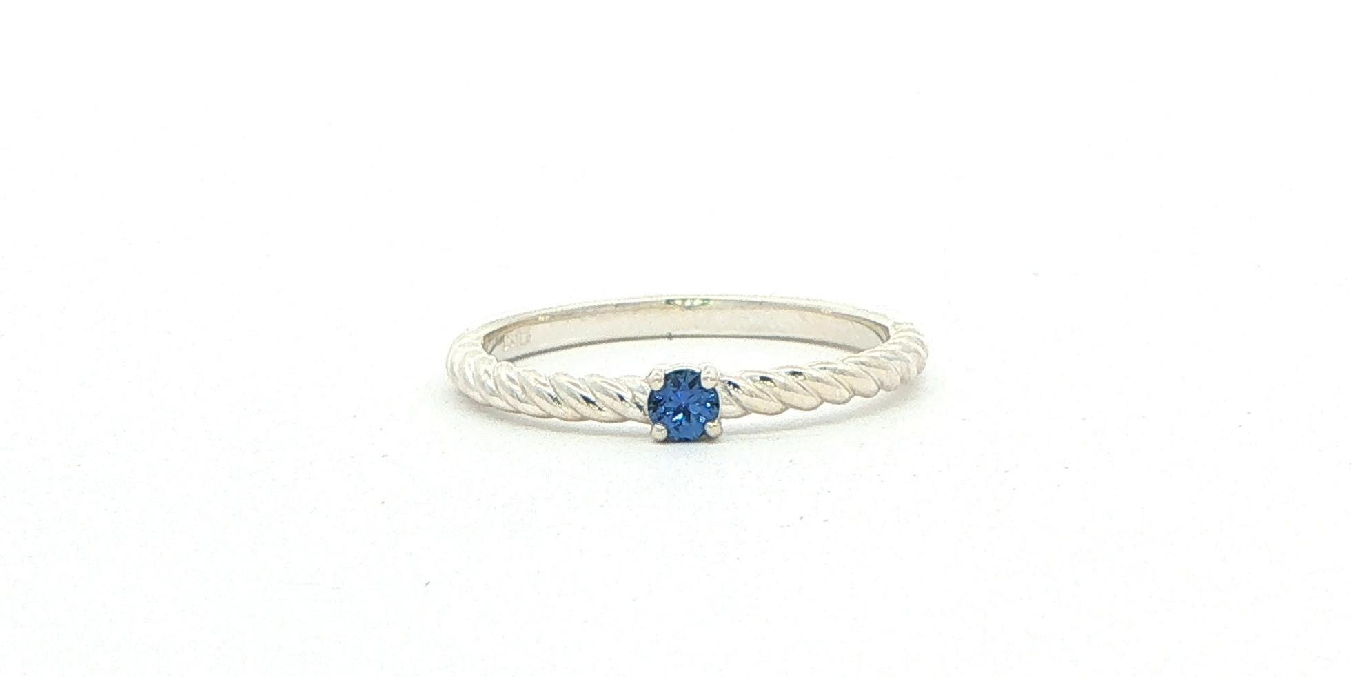 Twisted Band Montana Yogo Sapphire Solitaire Ring in Sterling Silver (0.10cts)