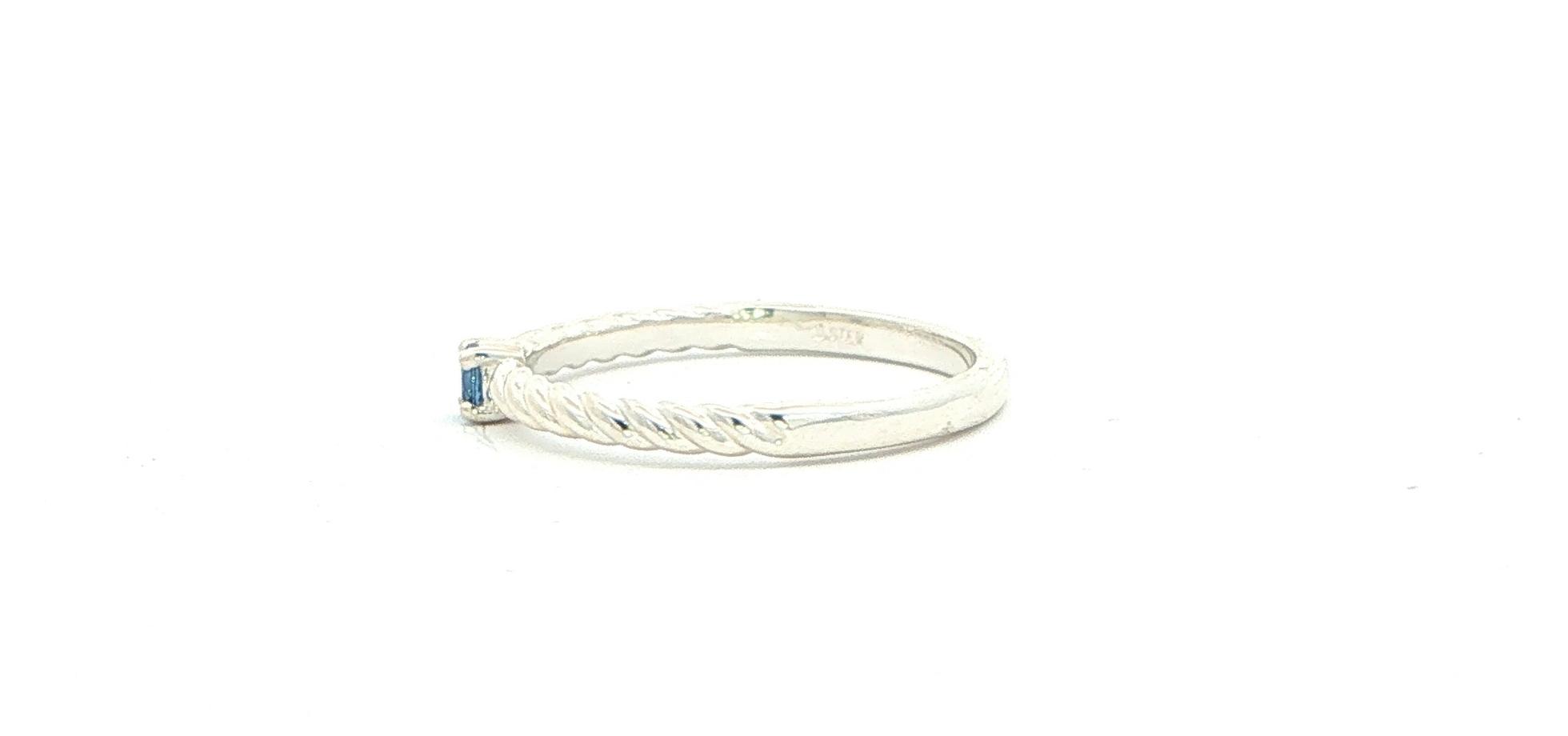 Twisted Band Montana Yogo Sapphire Solitaire Ring in Sterling Silver (0.10cts) side