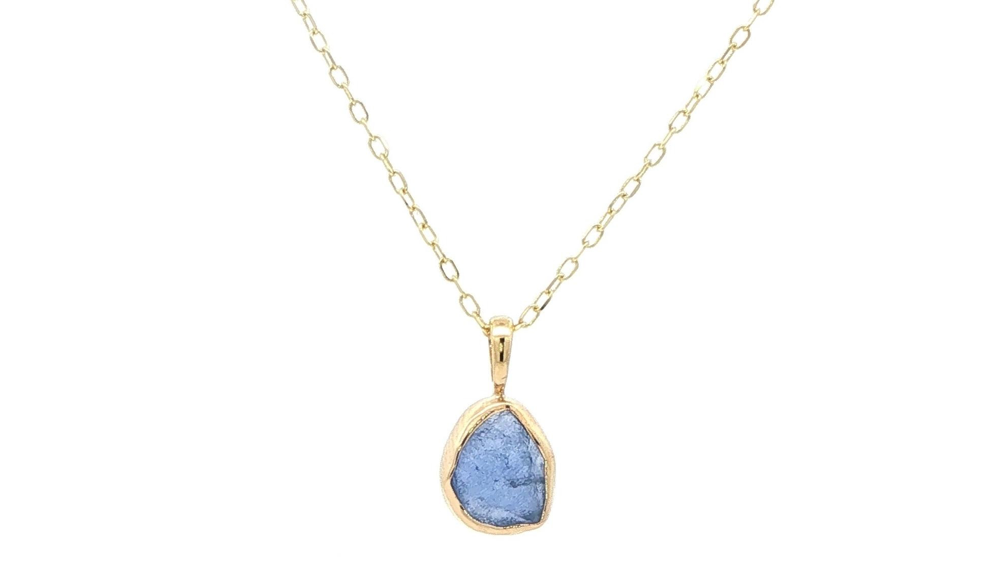 Bezel-set Raw Un-cut Montana Yogo Sapphire Pendant Necklace in Yellow Gold (1.05cts)