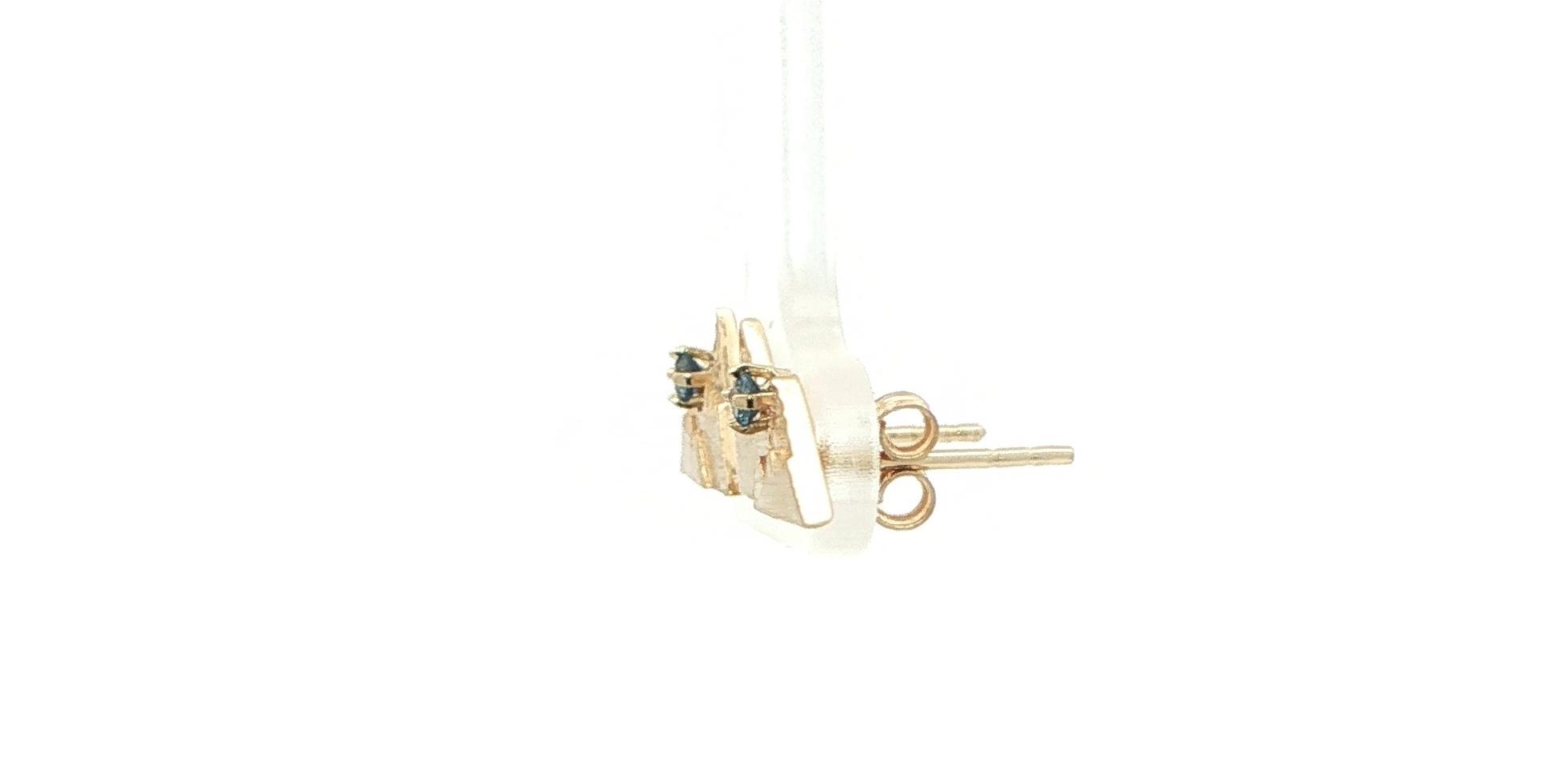Mountains Montana Yogo Sapphire Stud Earrings with Brushed and Dotted Texture in Yellow Gold (0.09cts TWT) side