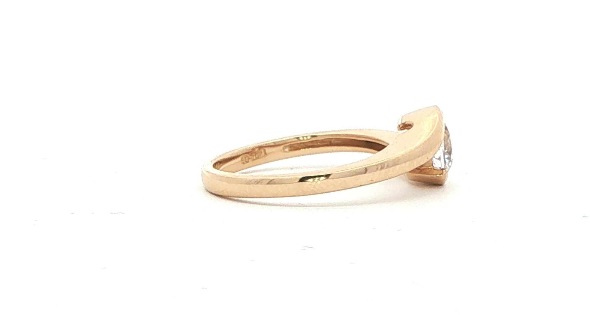 Swirl Split Bezel Solitaire Ring Mounting in Yellow Gold  side