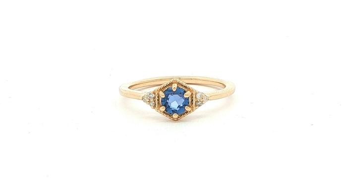 content/products/Vintage-Inspired Montana Yogo Sapphire Engagement Ring with Diamond Accents in Yellow Gold (0.47cts TWT)
