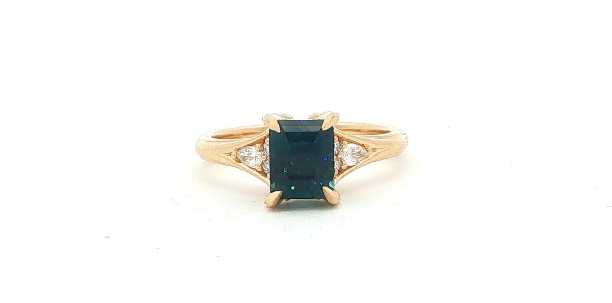 Deep Blue Green Montana Sapphire Ring with Diamond Cluster Accents in Yellow Gold (2.28cts TWT)