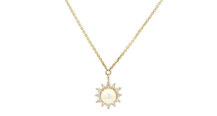 content/products/Pearl Sunburst Pendant Necklace in Yellow Gold (0.06cts TWT)