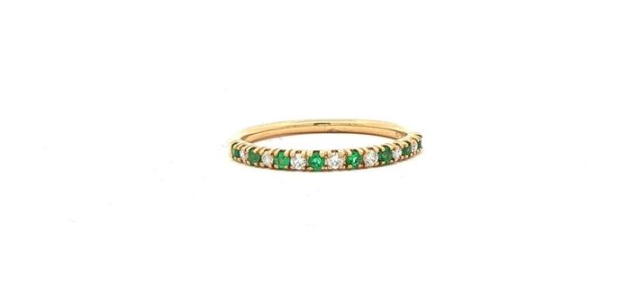 content/products/Alternating Emerald and Diamond Ring in Yellow Gold (0.25cts TWT)
