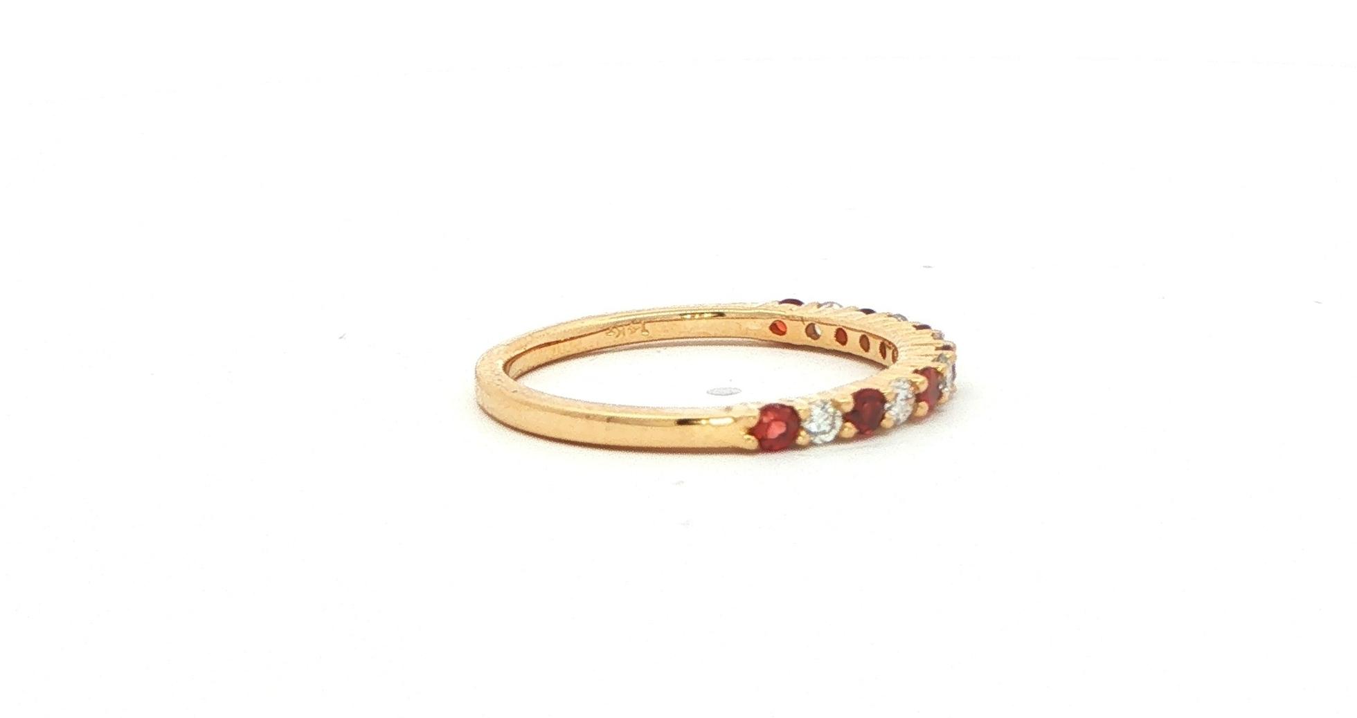 Alternating Garnet and Diamond Band Ring in Yellow Gold (0.54cts TWT) side