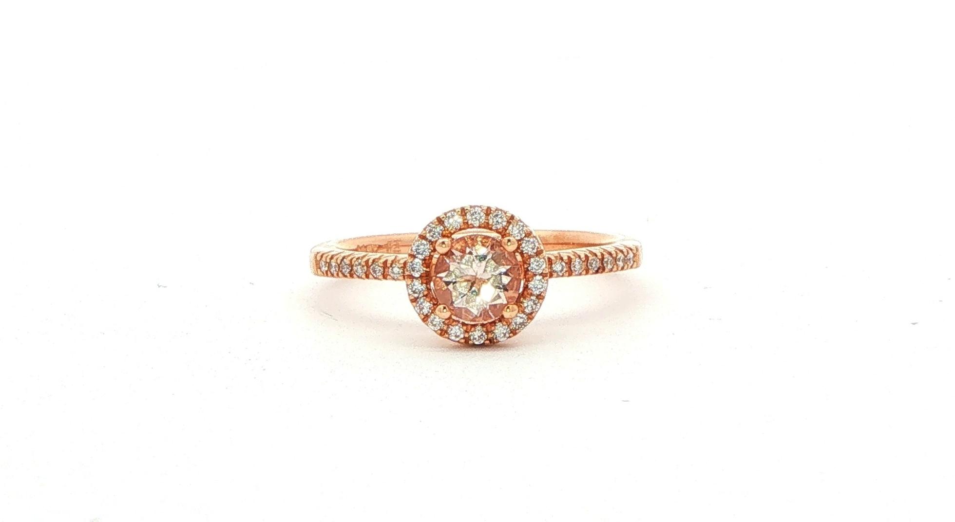 Morganite and Diamond Halo Ring in Rose Gold (0.56cts TWT)