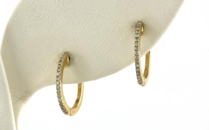 content/products/Petite Diamond Huggie Earrings in Yellow Gold (0.10cts TWT)