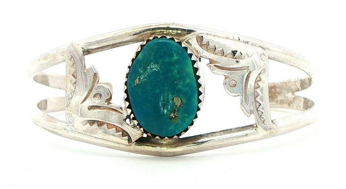 content/products/Estate Piece: Oval Turquoise Cabochon Bangle Bracelet in Sterling Silver 
