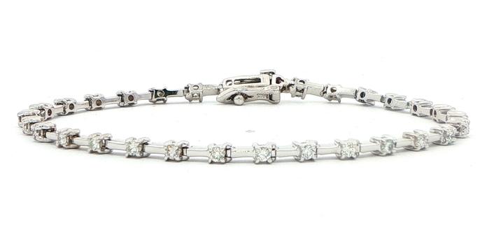 content/products/Estate Piece: Diamond Bar-Link Tennis Bracelet in White Gold (1.00cts TWT)