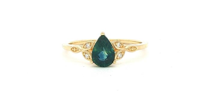 content/products/Nature-Inspired Pear-cut Montana Sapphire and Diamond Ring in Yellow Gold (0.97cts TWT)