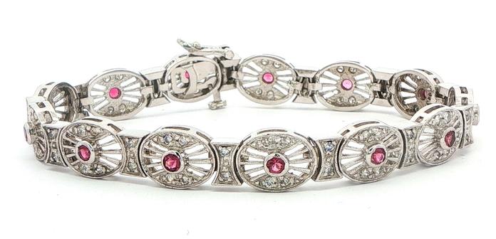 content/products/Estate Piece: Vintage-Inspired Pink Sapphire and Diamond Openwork Link Bracelet in White Gold (0.75cts TWT)