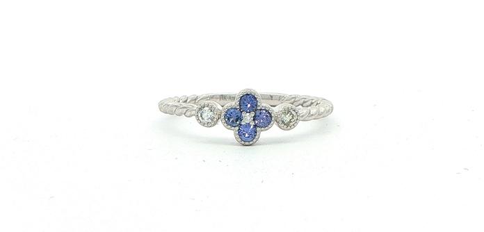 content/products/Montana Yogo Sapphire Floral Cluster Ring with Diamonds in White Gold (0.21cts TWT)