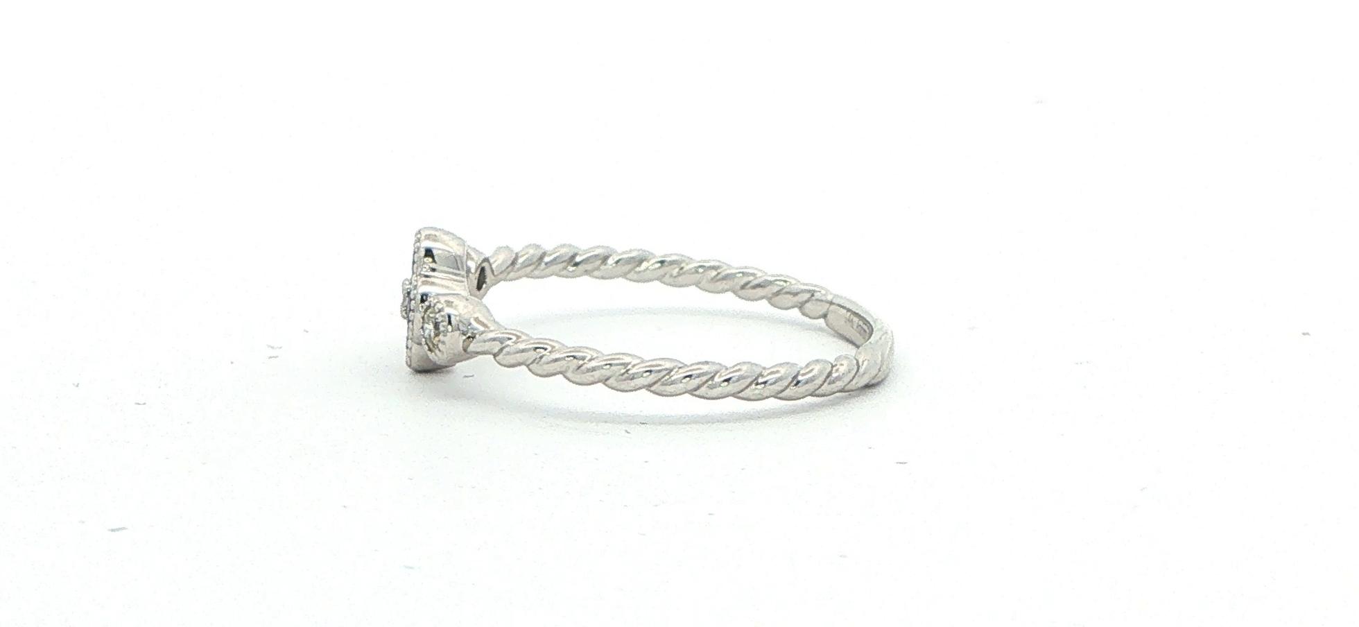 Montana Yogo Sapphire Floral Cluster Ring with Diamonds in White Gold (0.21cts TWT) side