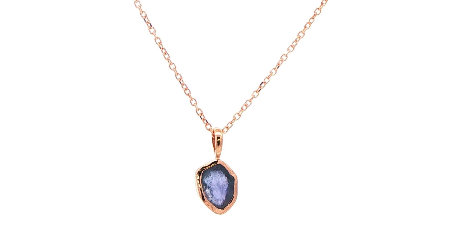 Bezel-set Raw Un-cut Huckleberry Sapphire Charm Necklace in Rose Gold (0.67cts)