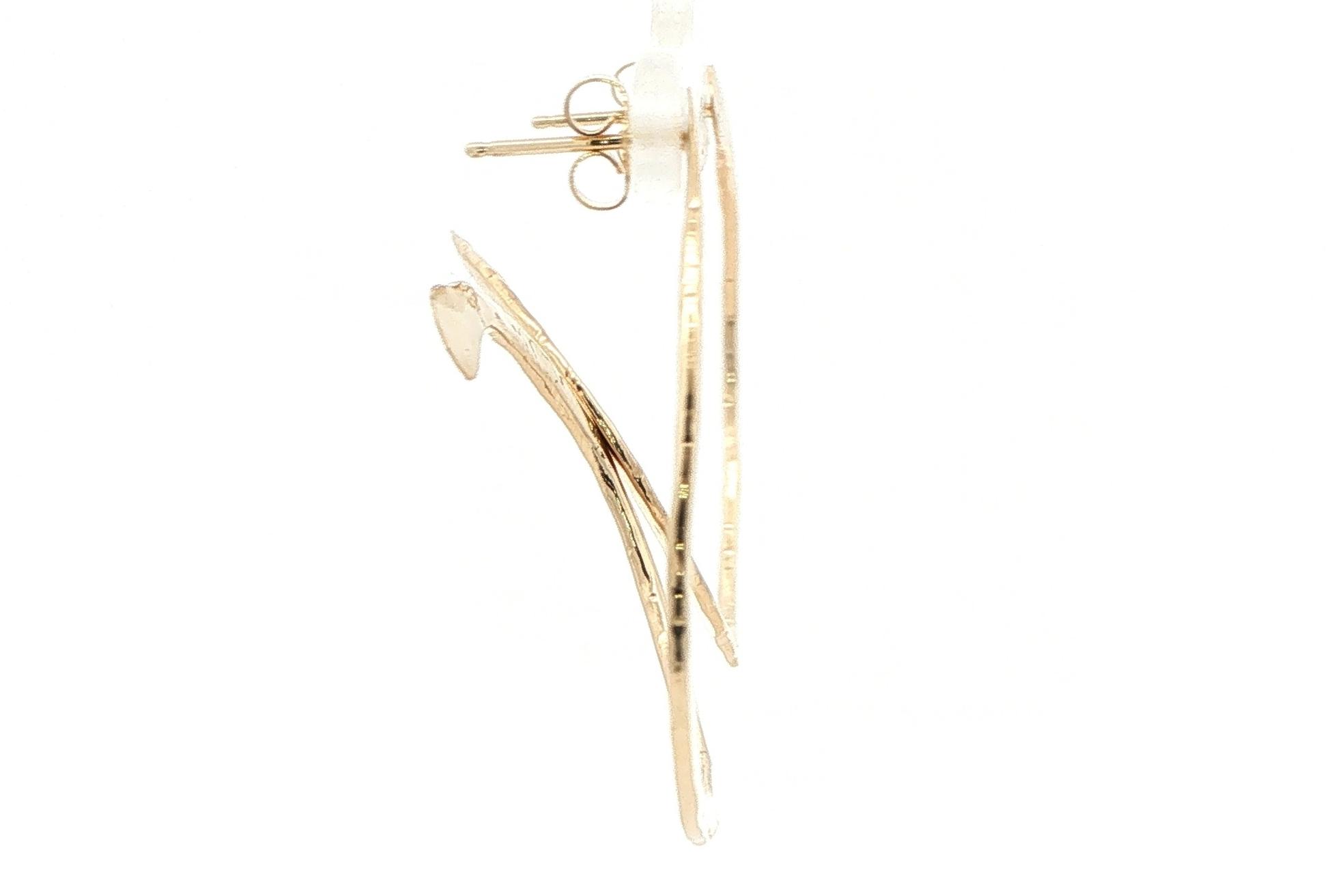 Estate Piece: Hammered Open Front Facing Hoop Earrings in Yellow Gold side
