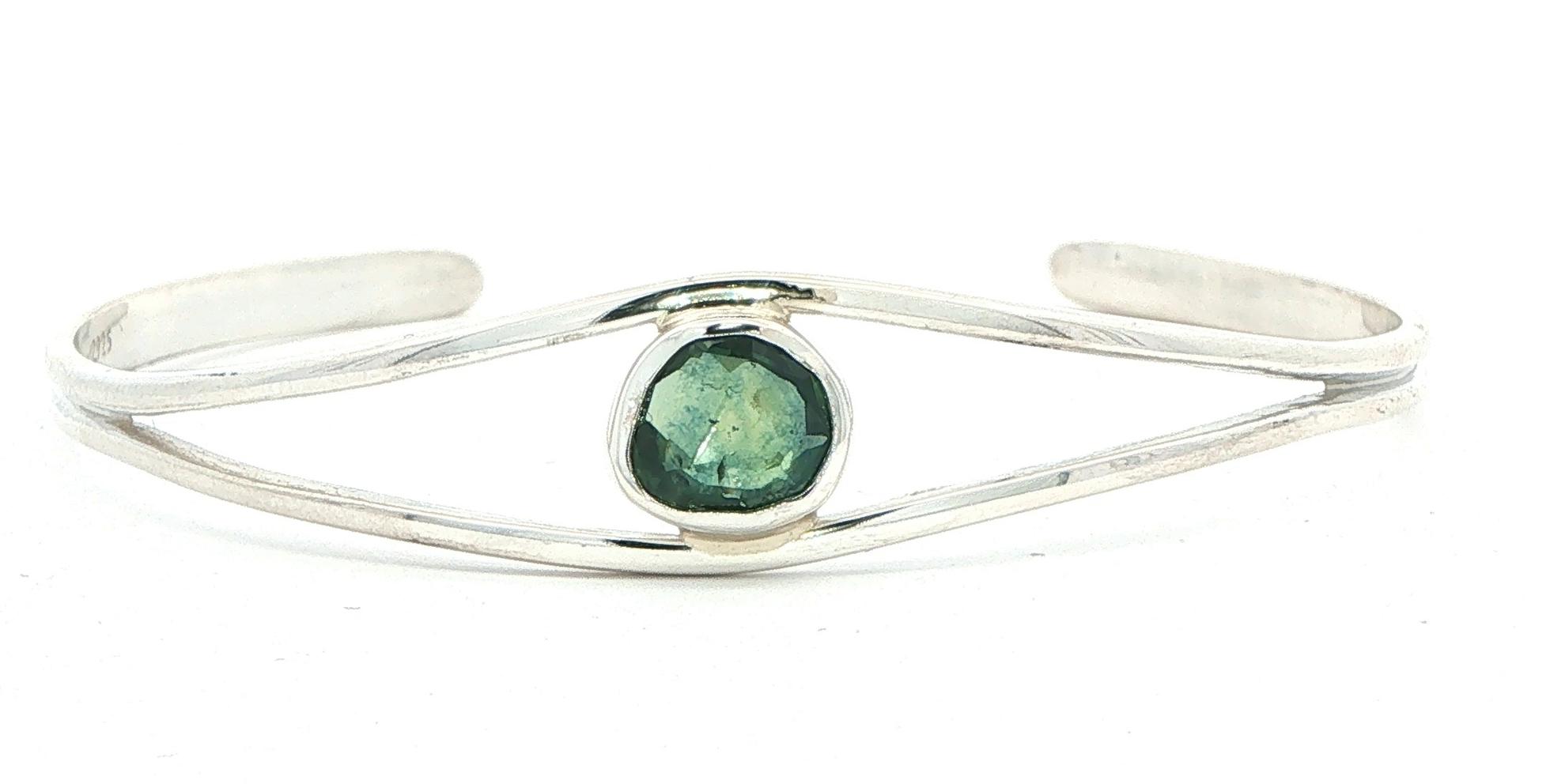 Forest Green Rose-cut Montana Sapphire Split-Shank Cuff Bangle Bracelet in Sterling Silver (1.76cts TWT)
