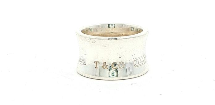 content/products/Estate Piece: Tiffany & Co. Wide Concave Band Ring in Sterling Silver 
