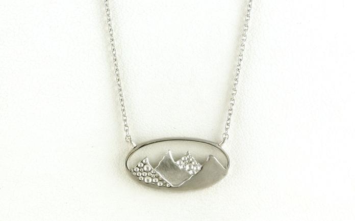 content/products/Oval Mountain Split Chain Necklace in Sterling Silver with Rhodium-Plate