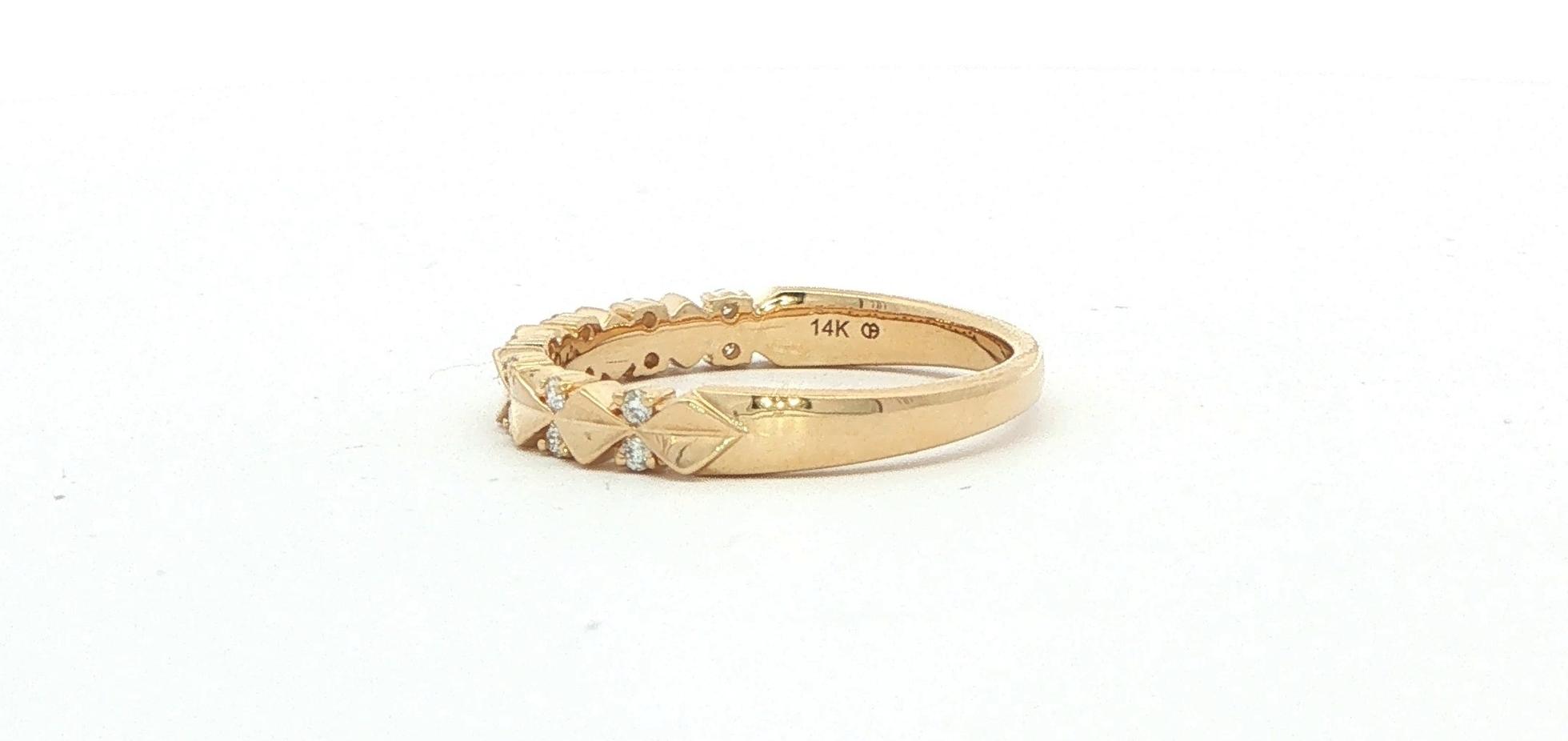 Geometric Diamond Accent Band Ring in Yellow Gold (0.13cts TWT) side