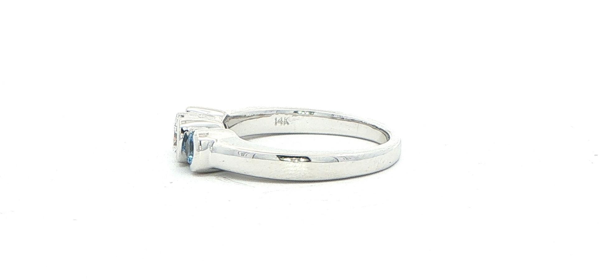 Three-Stone Diamond and Montana Yogo Sapphire Split-Bezel Ring in White Gold (0.58cts TWT) side