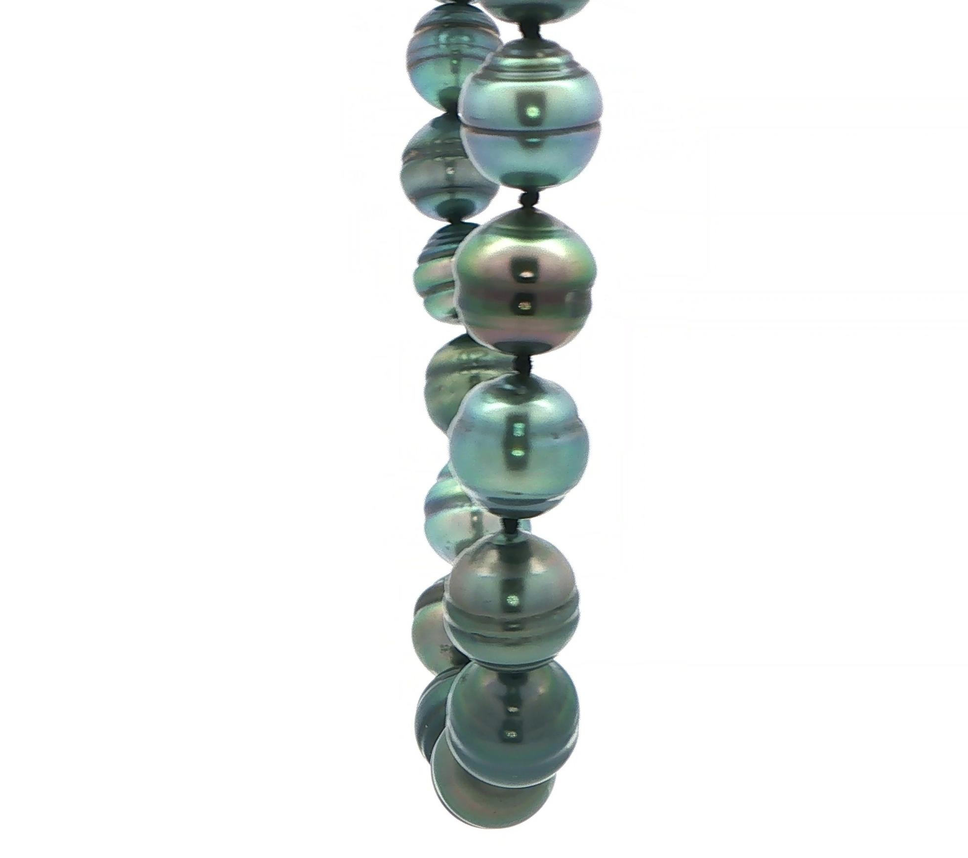 Estate Piece: Dark Blue Green Ribbed Tahitian Pearl Strand Necklace with Yellow Gold Clasp side